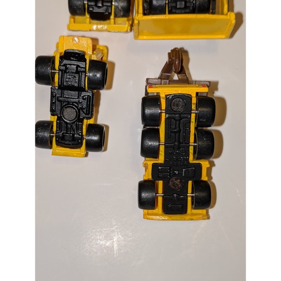 Lot 4 Vintage Galoob Micro Machines Construction Trucks Yellow Black - Picture 8 of 9